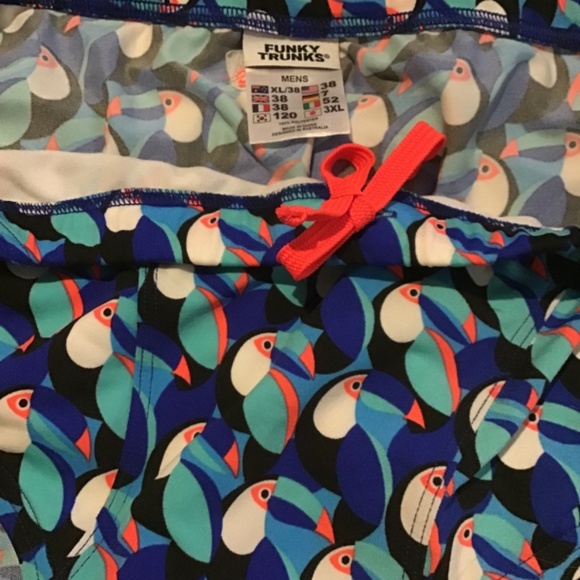 Funky Trunks 38 - Picture 2 of 4